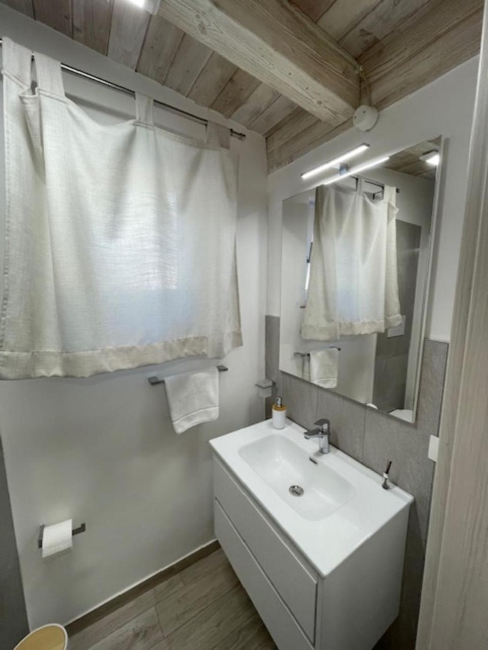 Casa Vacanze Il Gigante Comfort A Due Passi Dalla Valle Dei Templi Αγκριτζέντο Δωμάτιο φωτογραφία